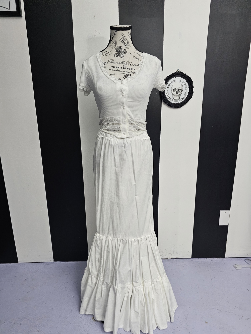 Vintage White Tiered Maxi Mermaid Skirt
